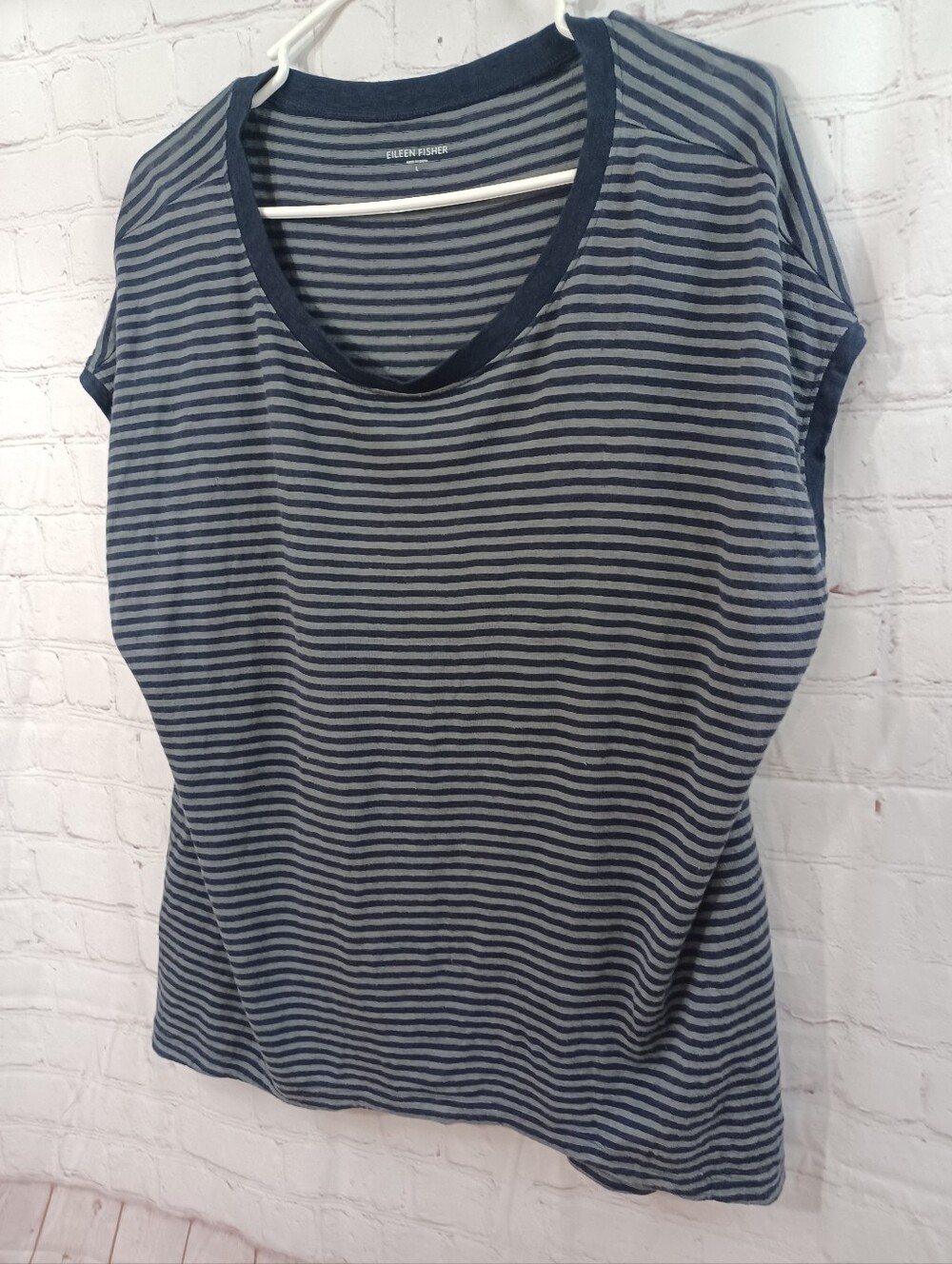 Eileen Fisher 100% Linen Gray Navy Striped Boxy Tee Top Large L - Picture 4 of 10